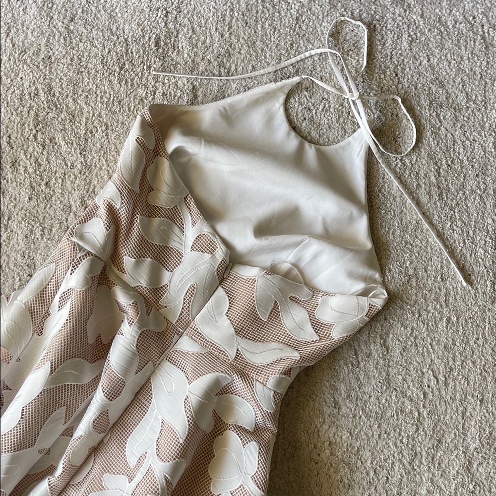 HELSI Alexandria Halter Fit & Flare White midi maxi Dress - Picture 6 of 8